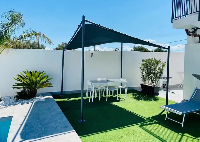 Katy\'S Holiday House, Private Villa And Pool